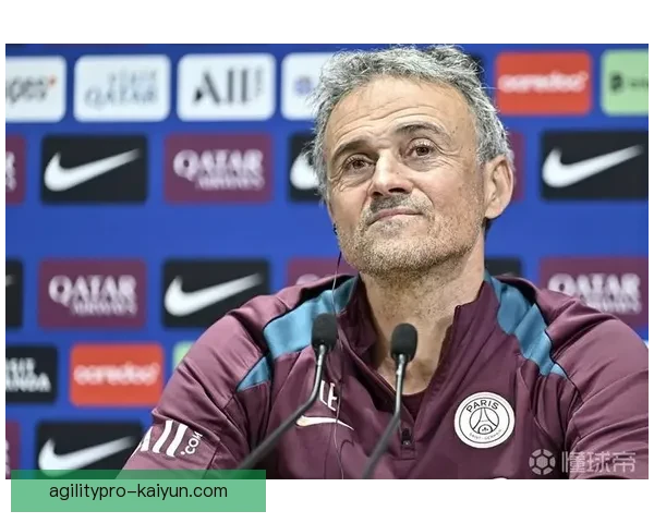 新赛季足球联赛规则调整引发球迷热议，值得关注各项新规的影响与实施效果