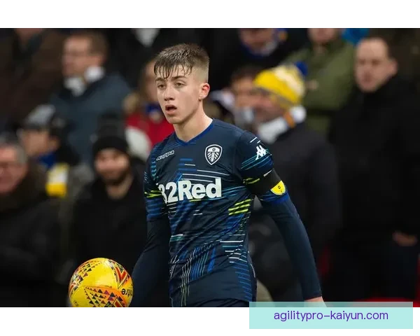 利兹联未来规划需聚焦青训体系与引援策略的重要性分析
